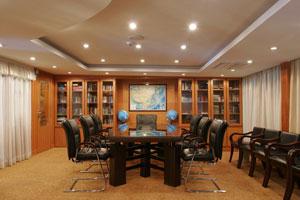 Yangtze River Legend Cruise-Reading Room