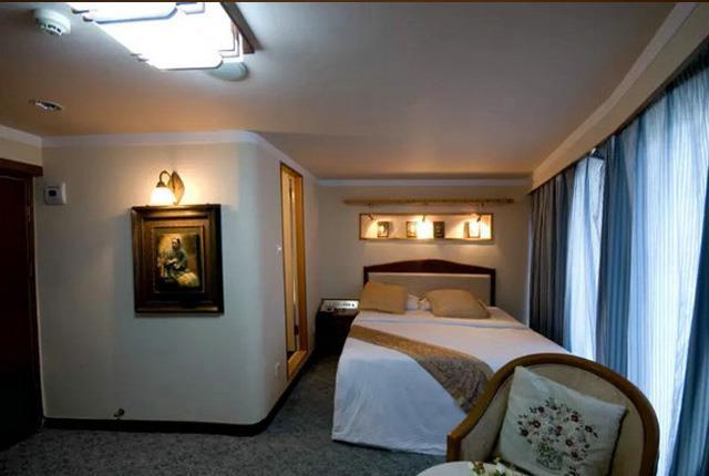 Galaxy Room Galaxy Room